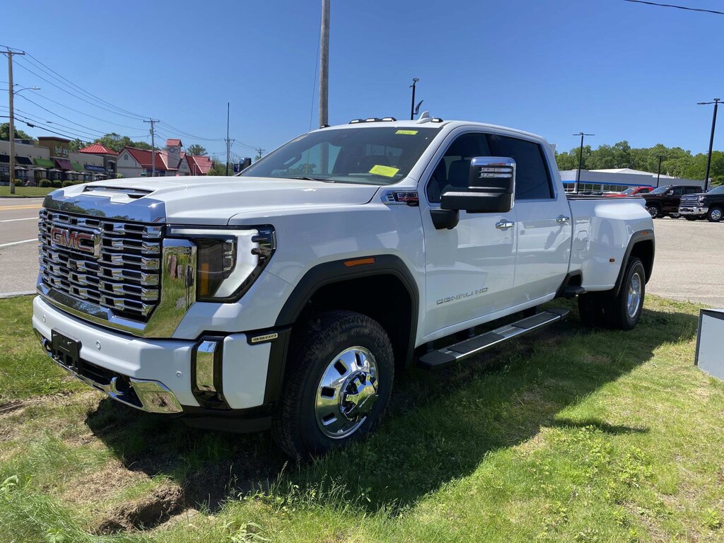 New 2026 GMC Sierra 3500HD Denali DRW Truck
