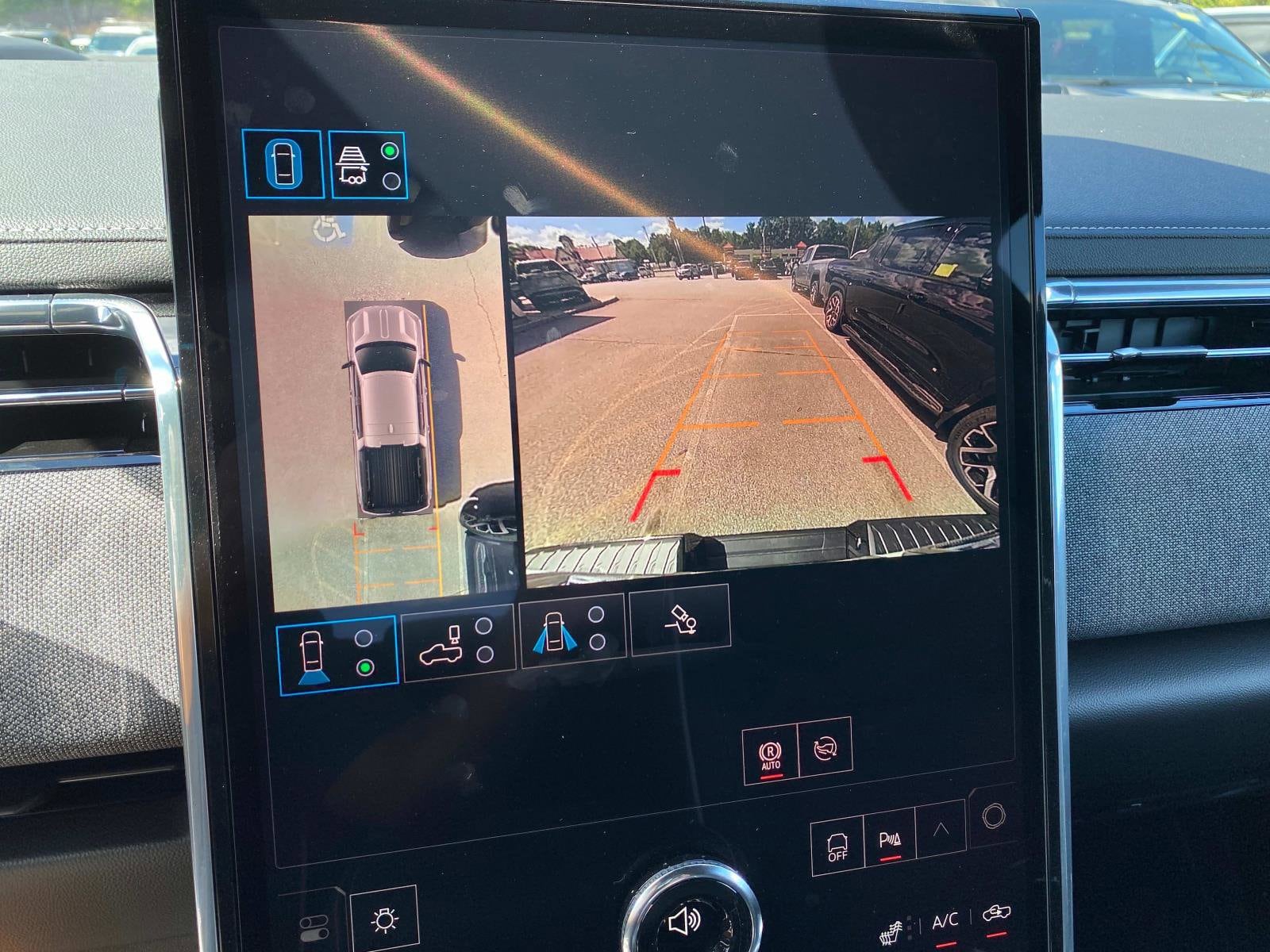 2026 GMC Sierra EV Elevation - Photo 11