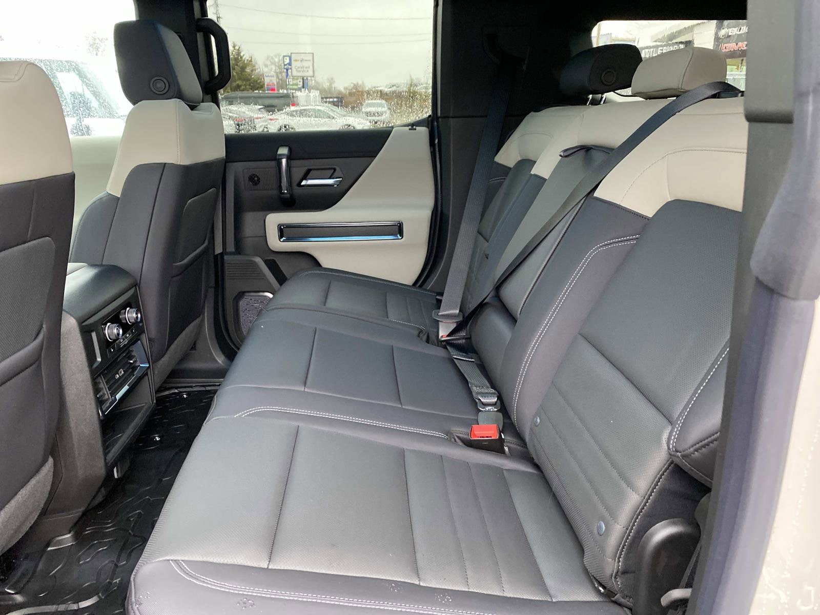 2026 GMC HUMMER EV 2X - Photo 6
