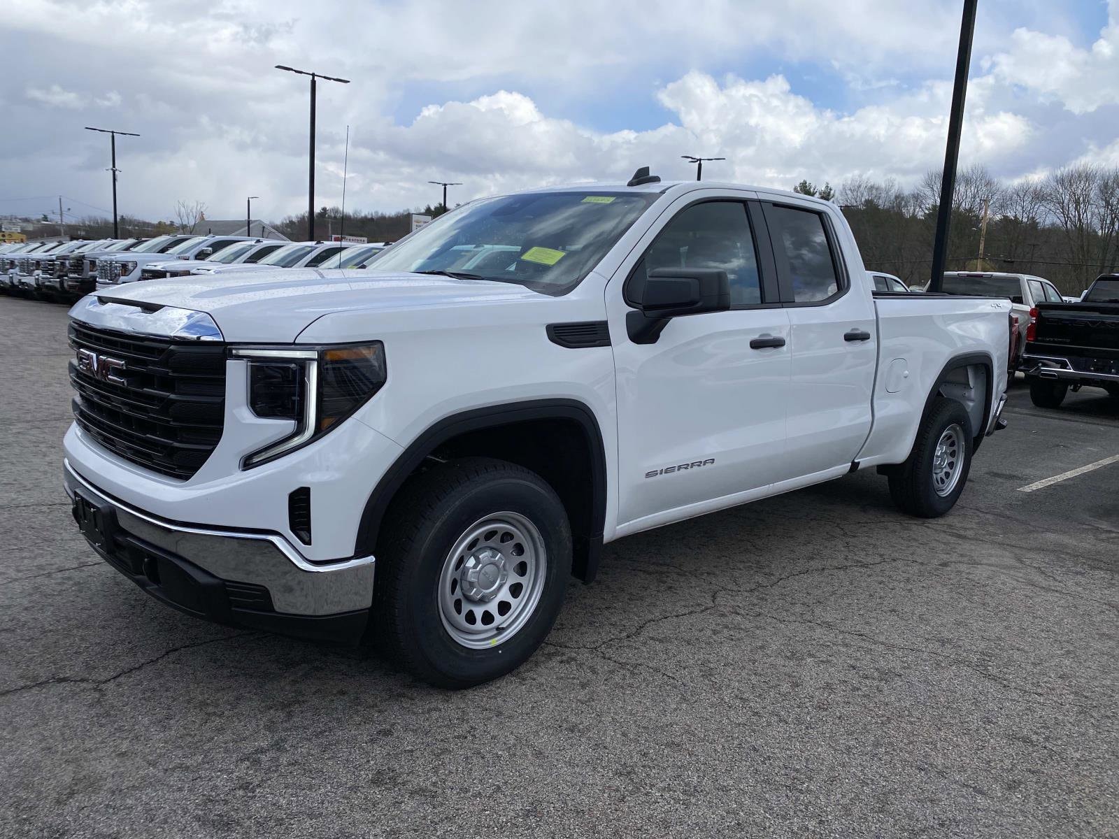 2026 GMC Sierra 4WD Double Cab Standard Box Pro's photo