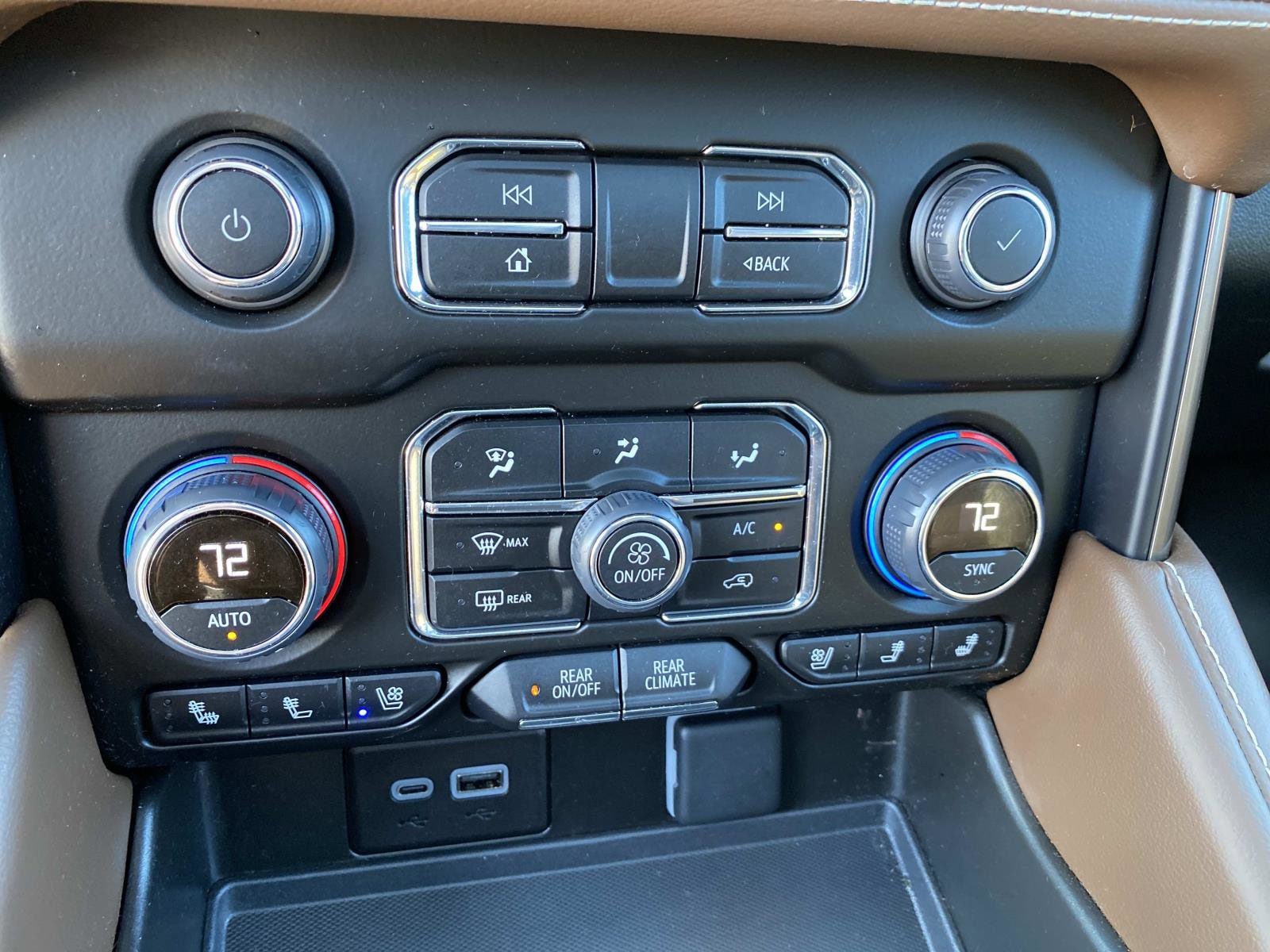 2024 Chevrolet Suburban High Country - Photo 17