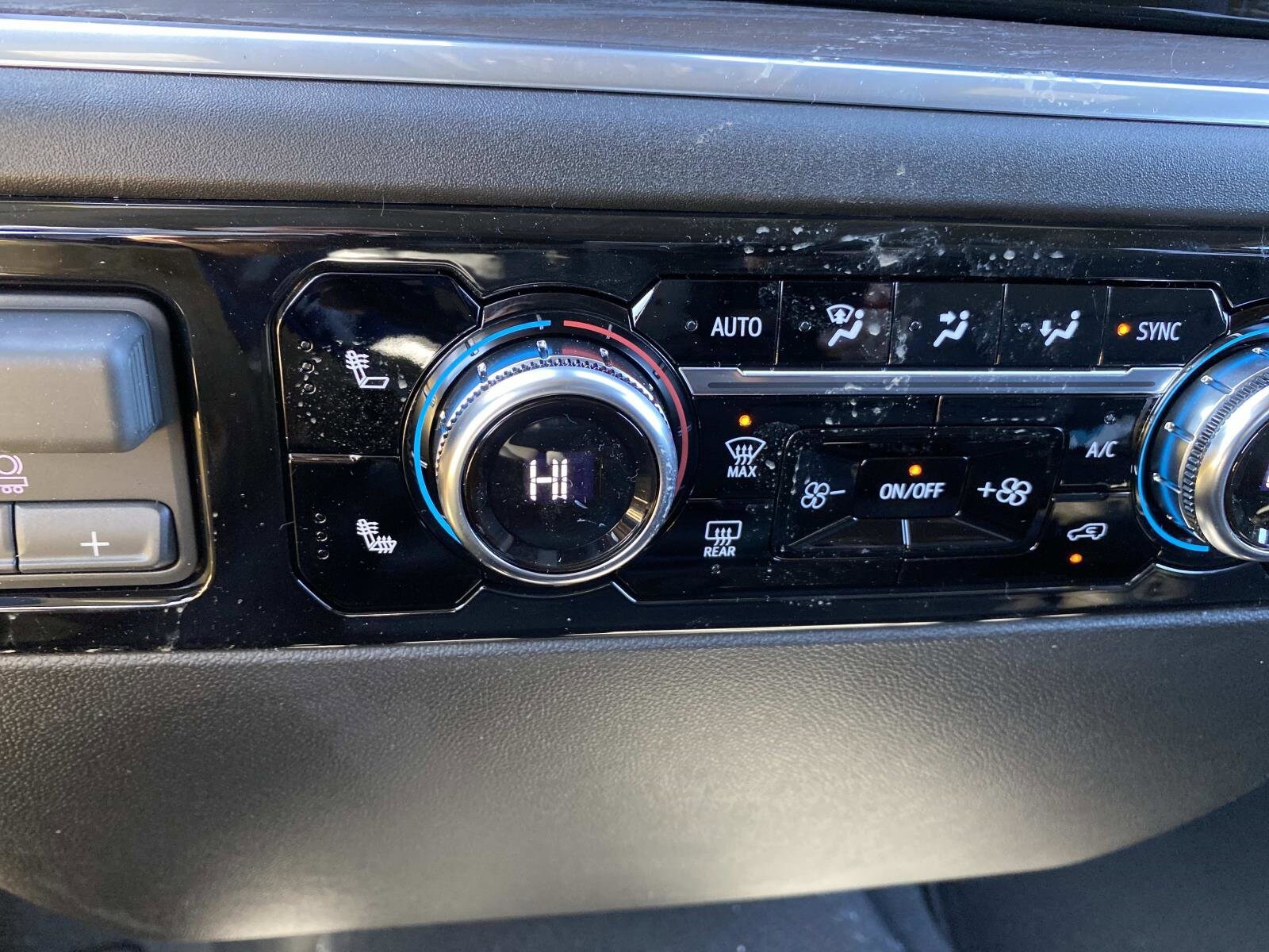 2026 GMC Sierra 2500HD SLT - Photo 10