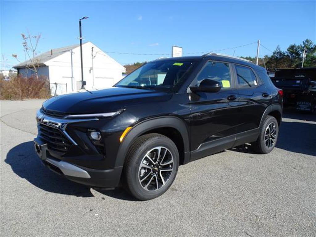 Used 2025 Chevrolet Trailblazer LT SUV