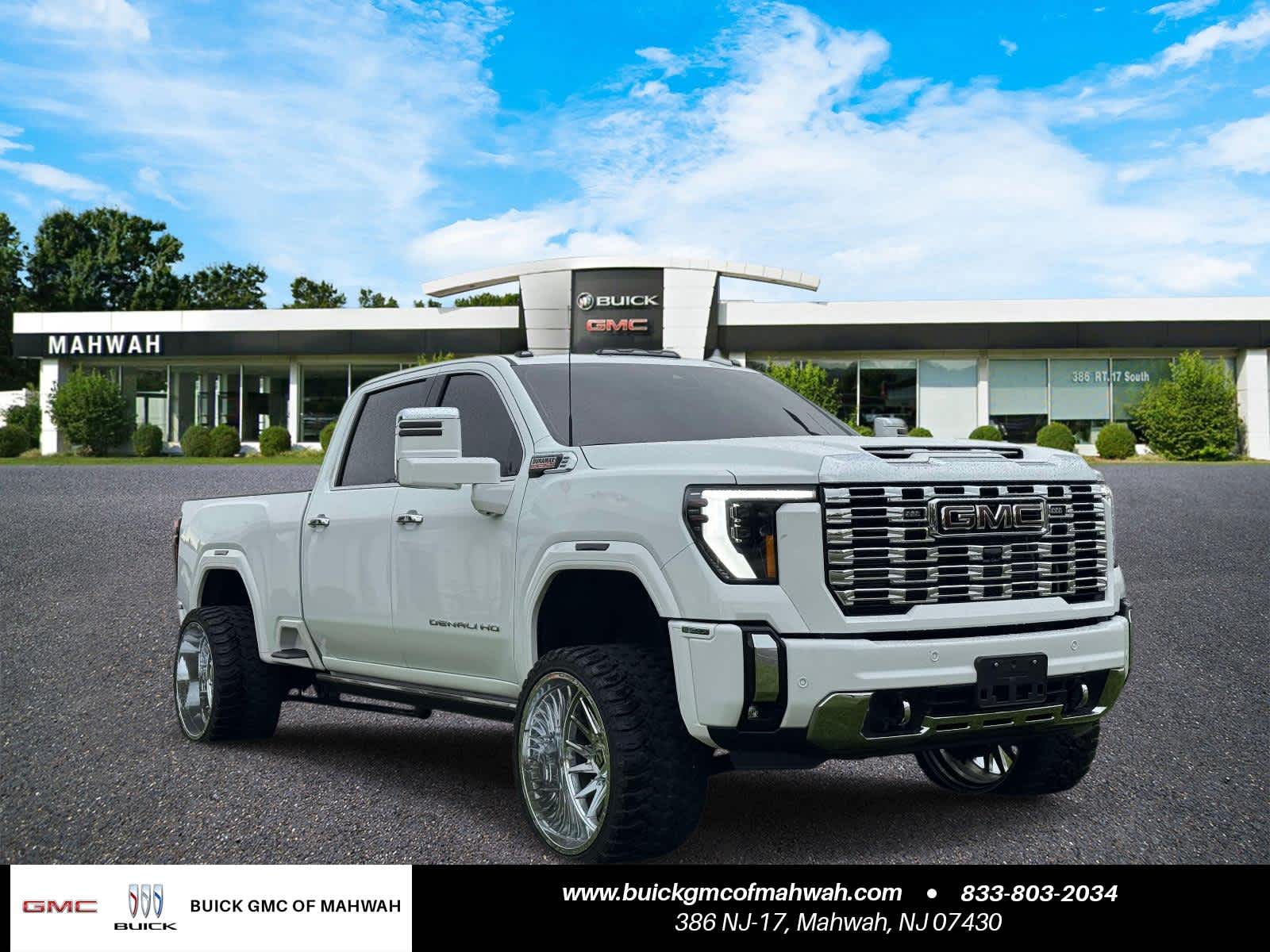 2025 GMC Sierra 4WD Crew Cab Standard Box Denali's photo