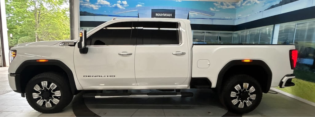 Used 2025 GMC Sierra 2500 HD Denali Truck Crew Cab