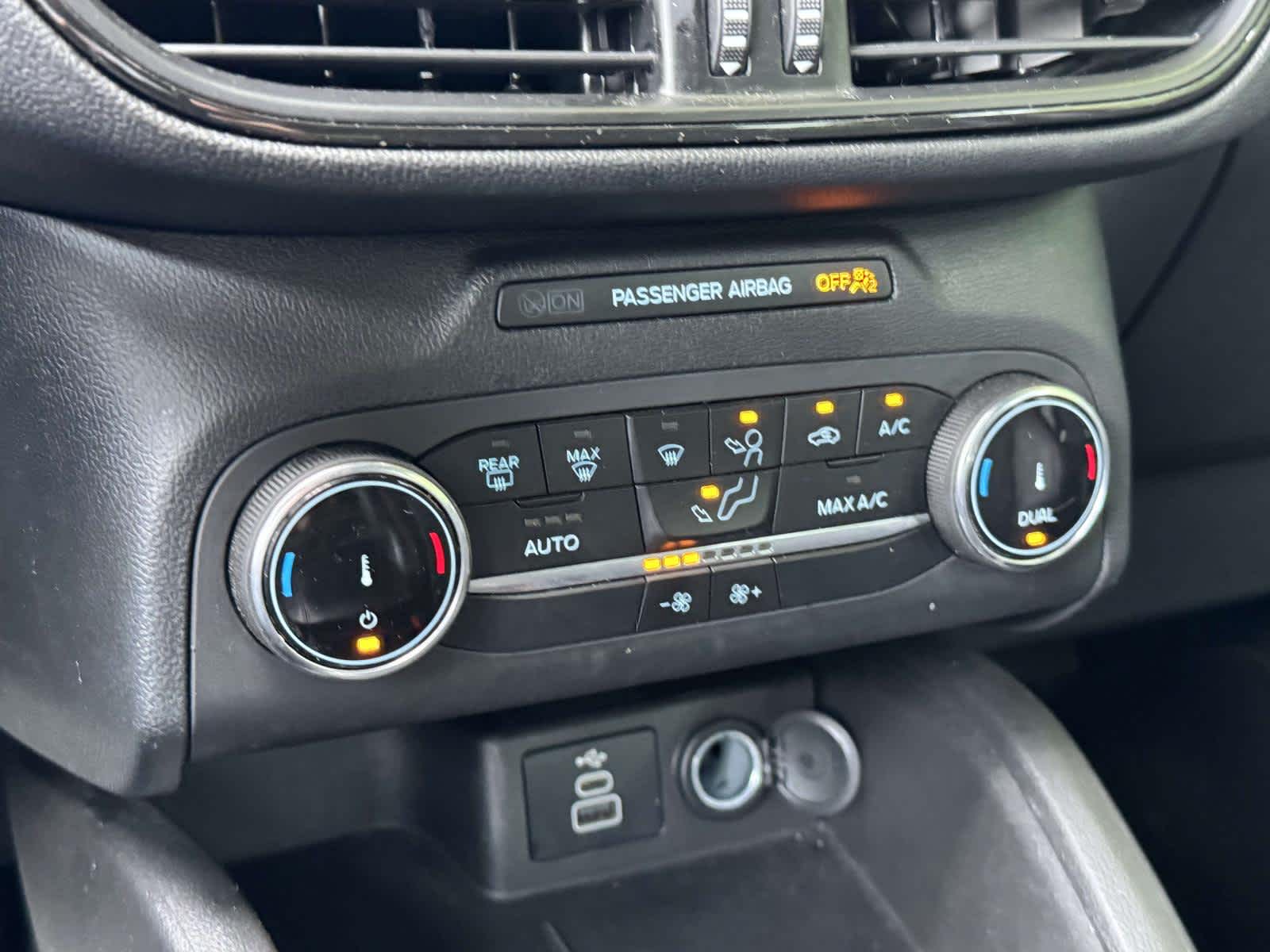 2025 Ford Escape ST-Line - Photo 13