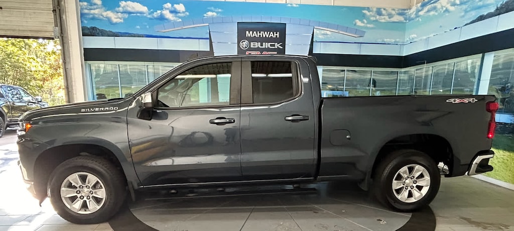Used 2022 Chevrolet Silverado 1500 LTD LT Truck Double Cab