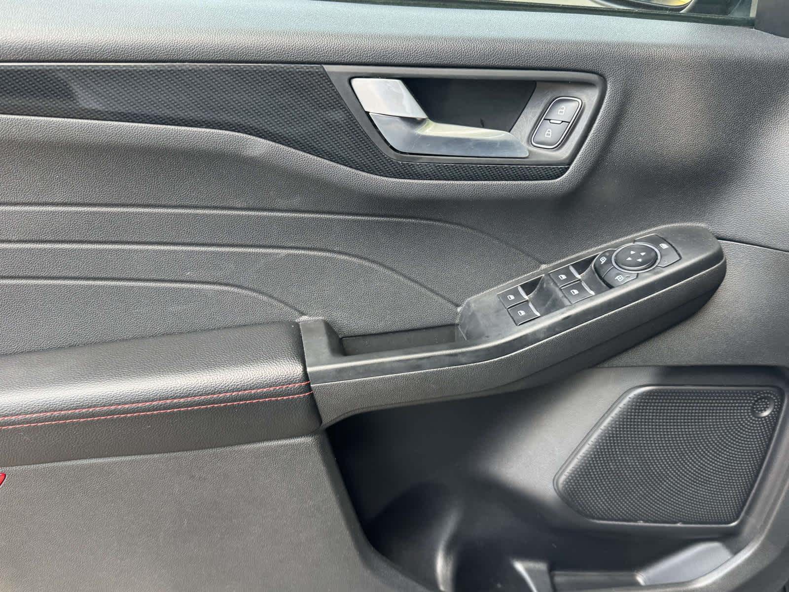 2025 Ford Escape ST-Line - Photo 22
