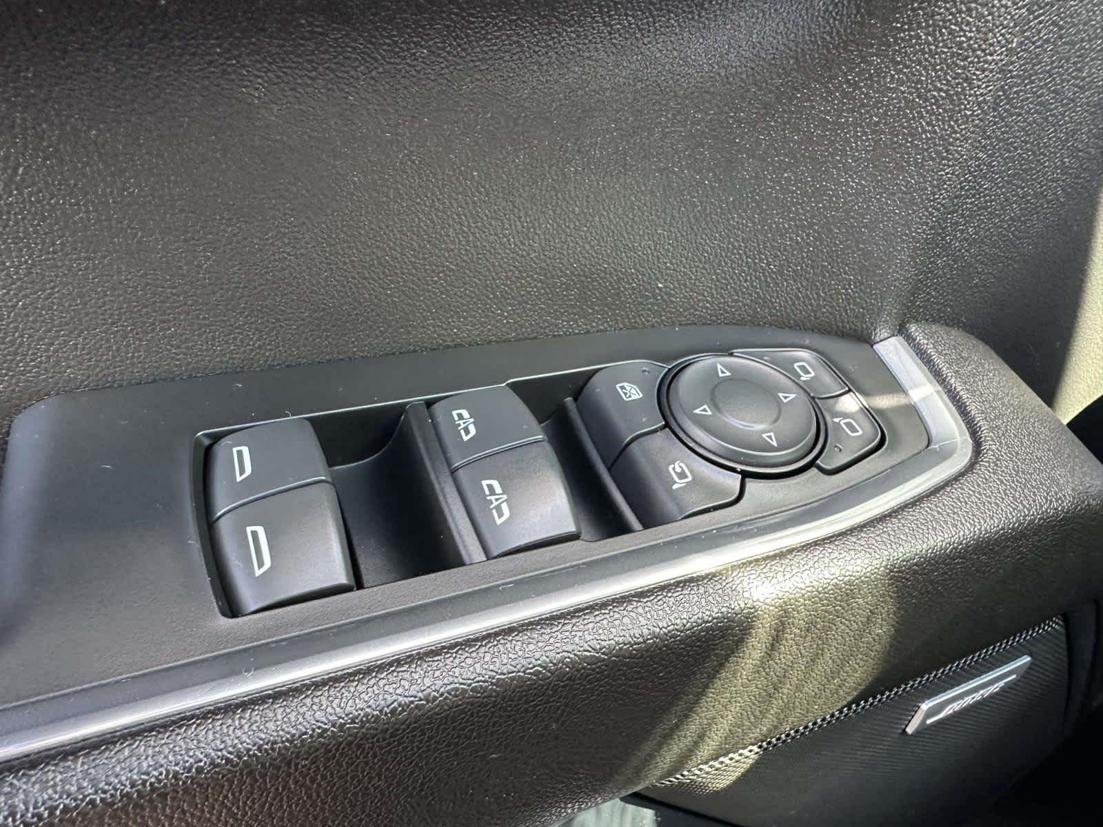 2023 GMC Sierra 1500 SLT - Photo 37