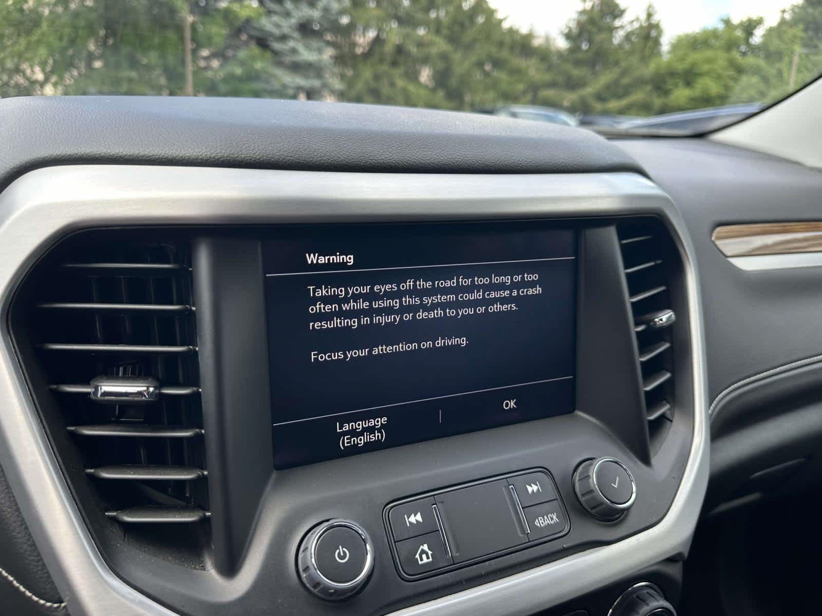 2023 GMC Acadia SLE - Photo 26