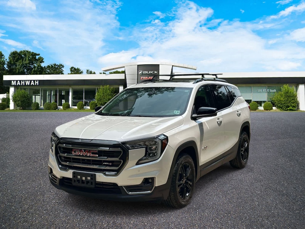Used 2022 GMC Terrain AT4 SUV