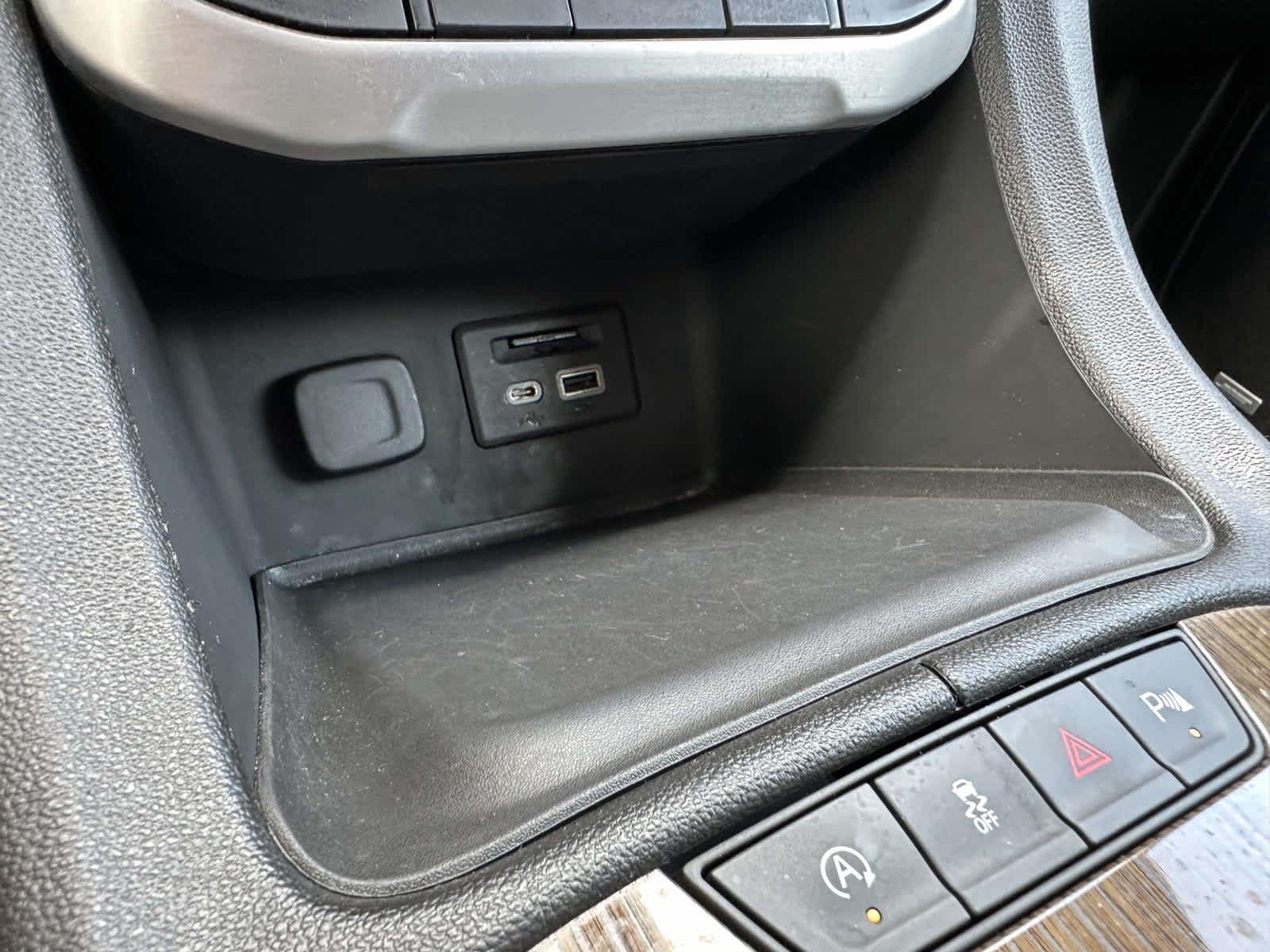 2023 GMC Acadia SLE - Photo 22
