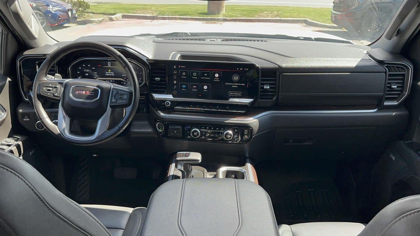 2023 GMC Sierra 1500 SLT - Photo 12