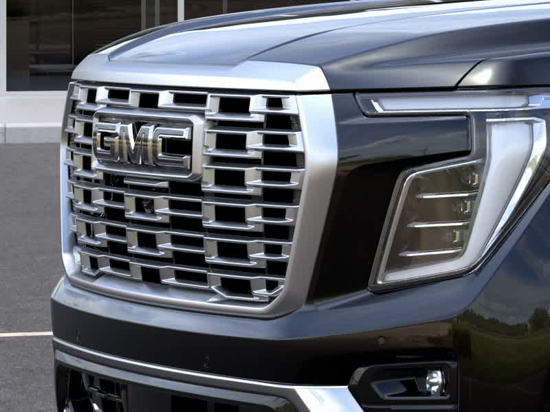 2026 GMC Yukon Denali - Photo 13