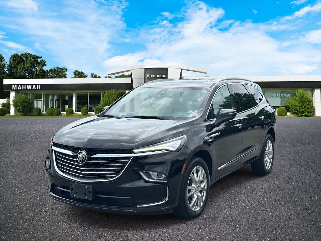 Used 2023 Buick Enclave Essence SUV