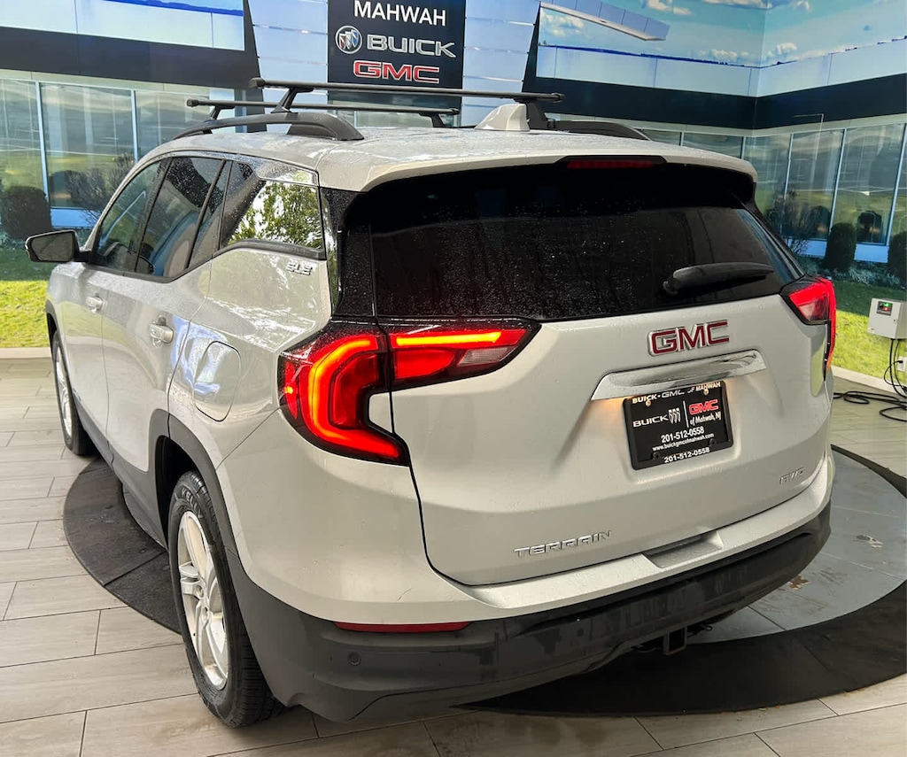 Used 2020 GMC Terrain SLE SUV
