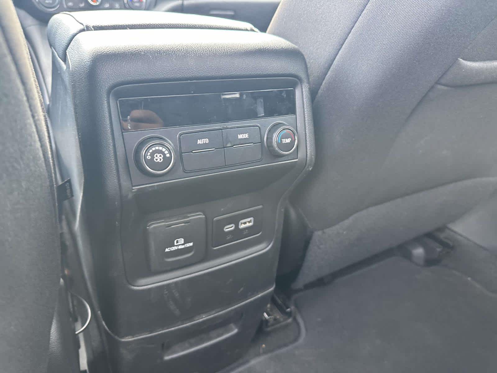 2023 GMC Acadia SLE - Photo 10