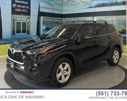 2024 Toyota Highlander LE SUV