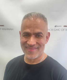 Staff member Rob Radinson  from ID_02d1f6128dd8