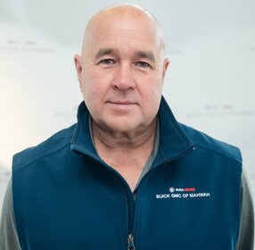 Staff member John Hennessy from ID_1f7ad6749765