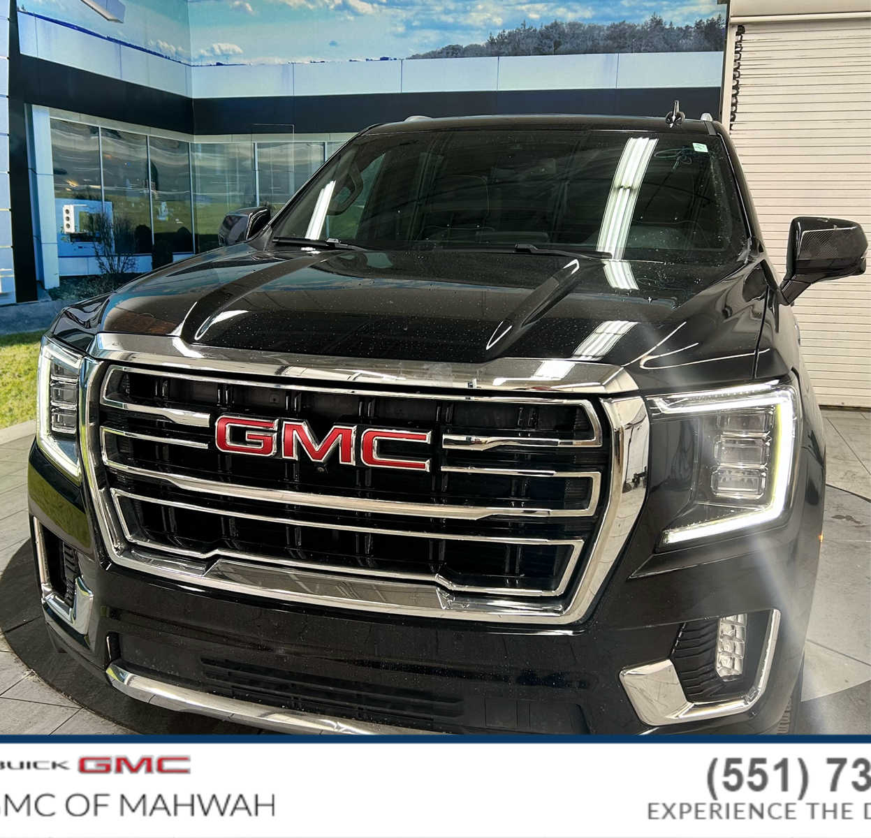 2023 GMC Yukon XL SLT's photo