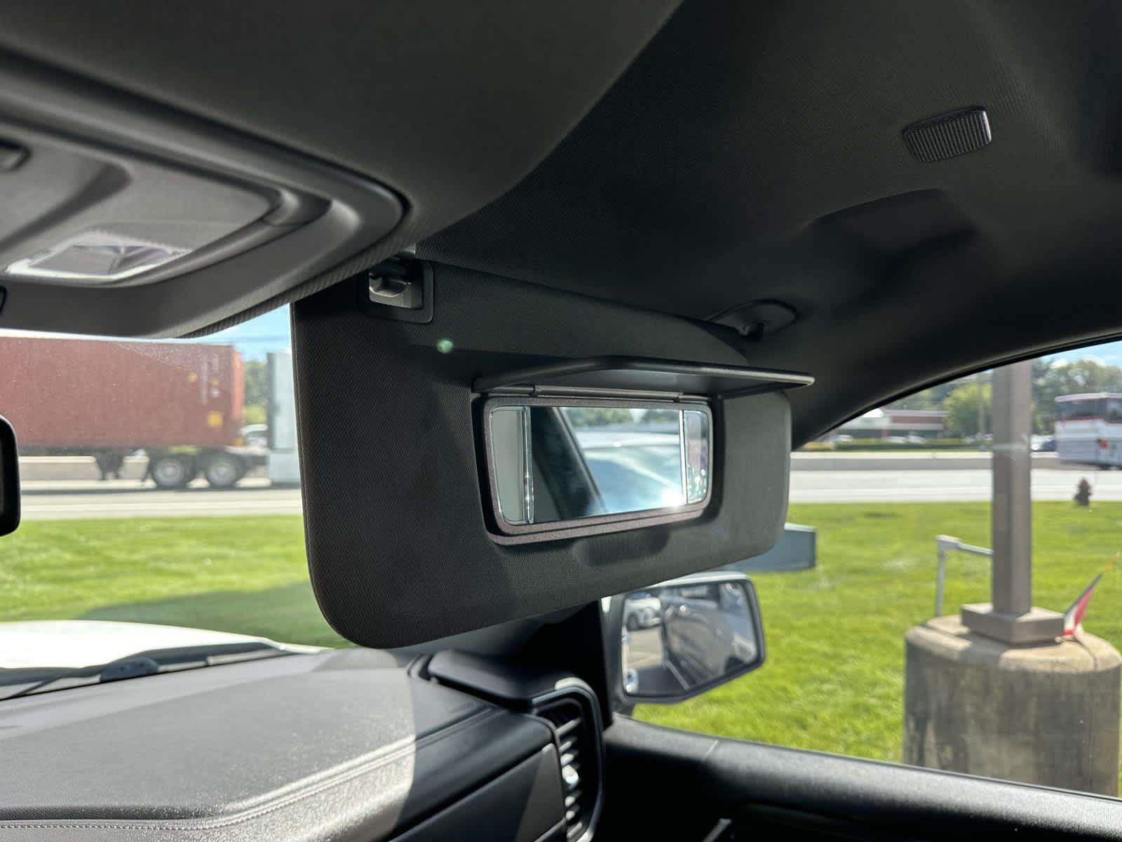 2023 GMC Sierra 1500 SLT - Photo 21