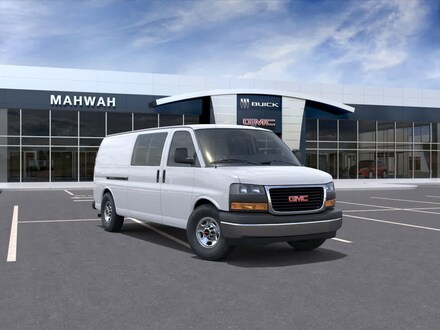 2025 GMC Savana Cargo 3500 Work Van Van
