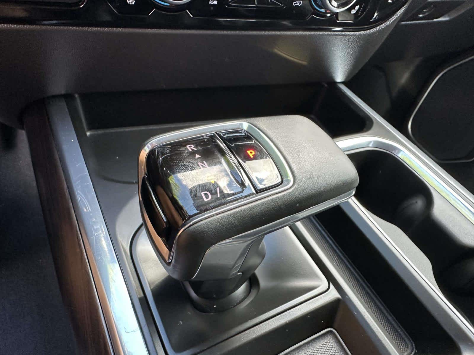 2023 GMC Sierra 1500 SLT - Photo 24