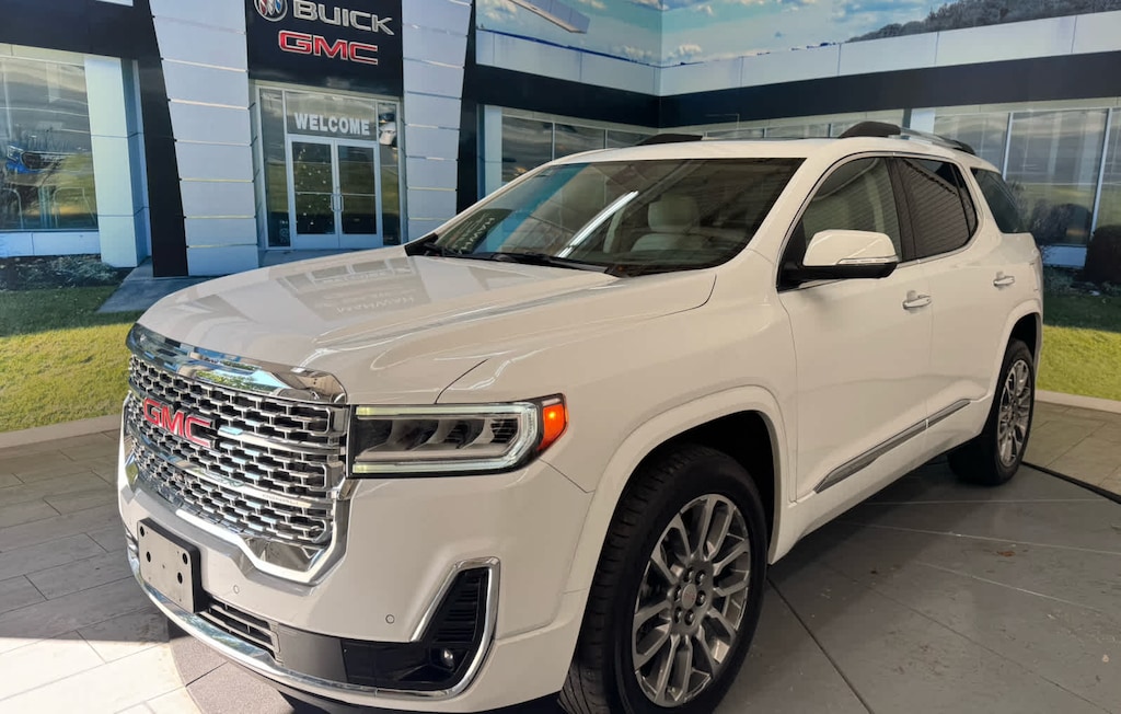 Used 2022 GMC Acadia Denali SUV