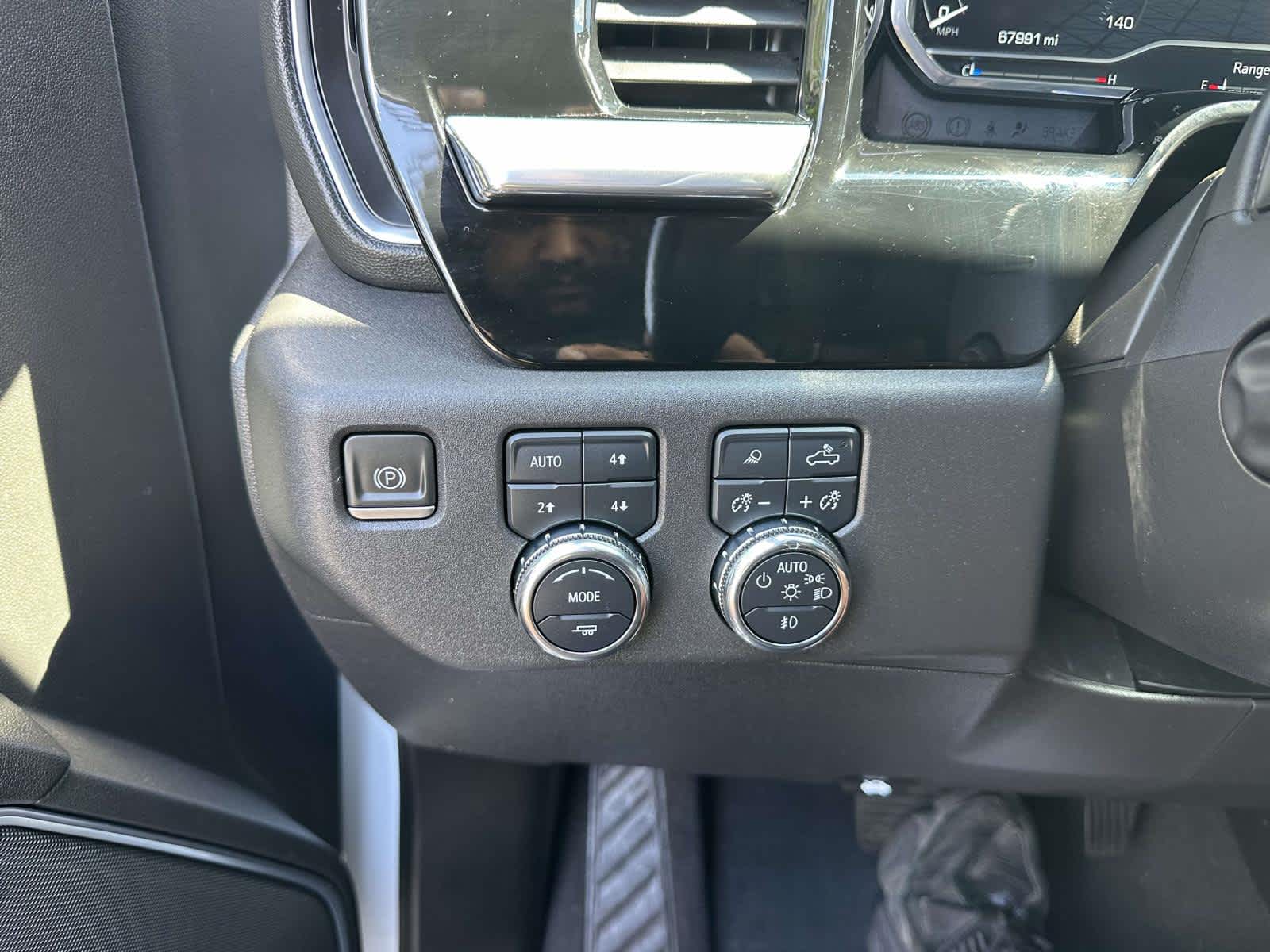 2023 GMC Sierra 1500 SLT - Photo 35