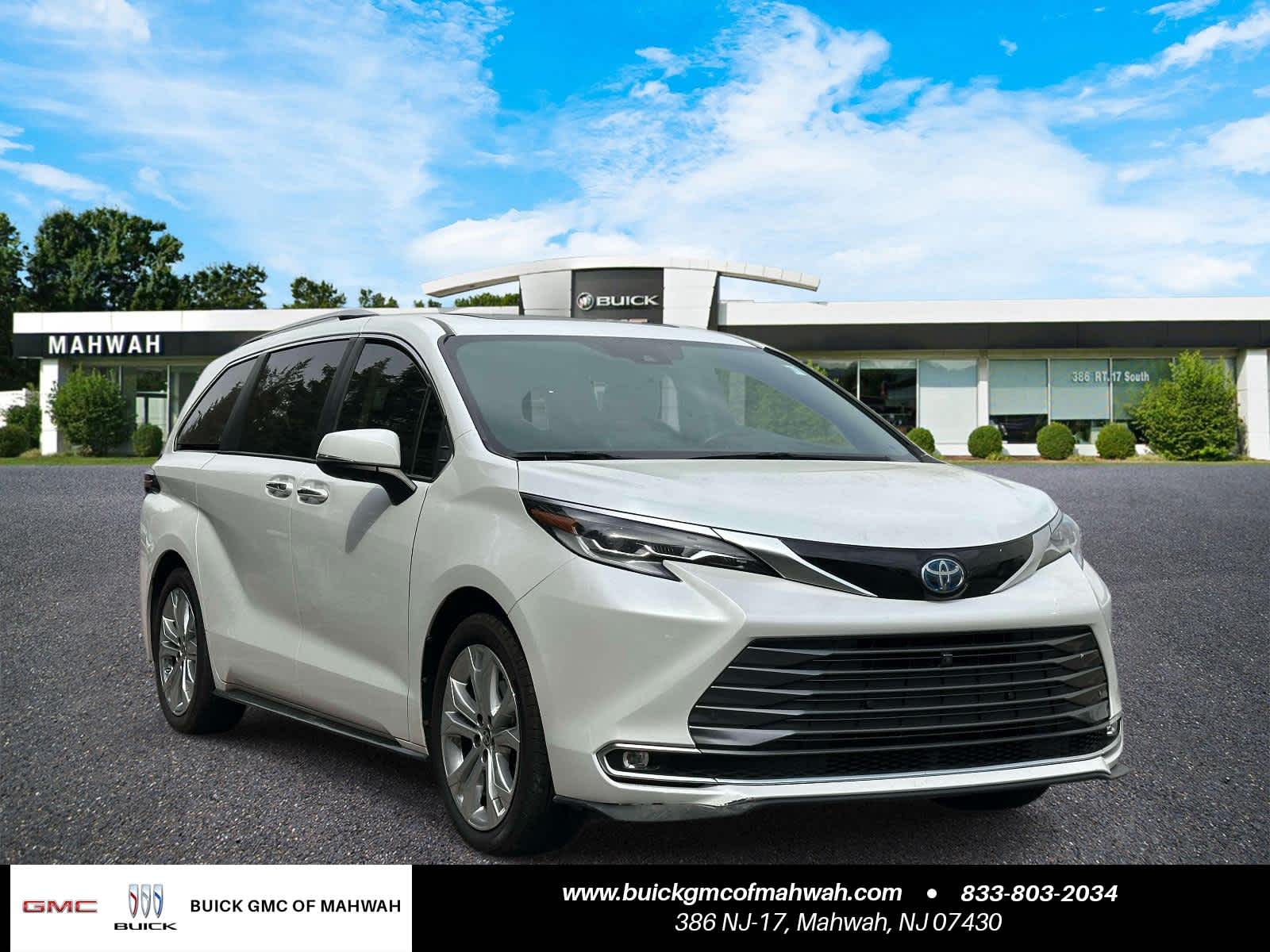 2022 Toyota Sienna Platinum