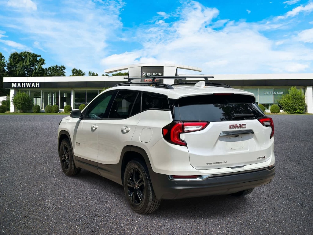 Used 2022 GMC Terrain AT4 SUV