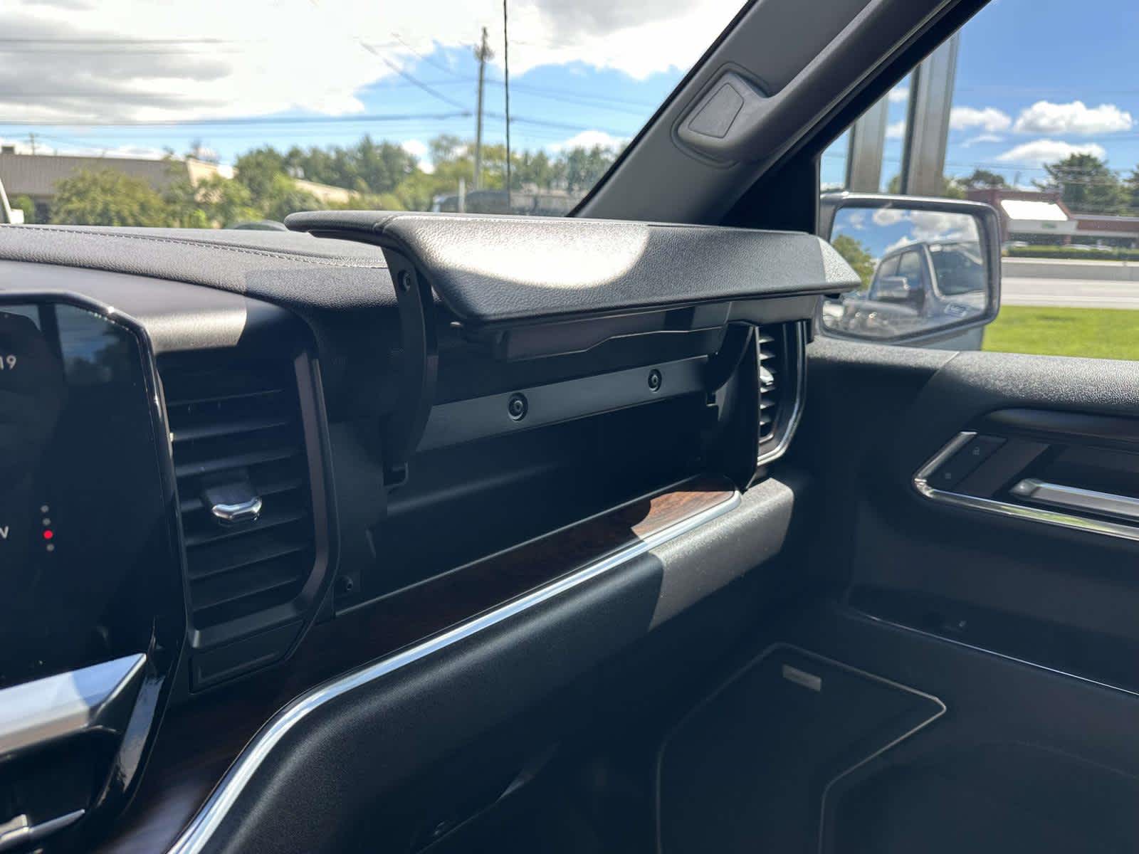 2023 GMC Sierra 1500 SLT - Photo 22