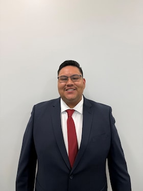 Staff member Jonathan Osorio from ID_75544d672751