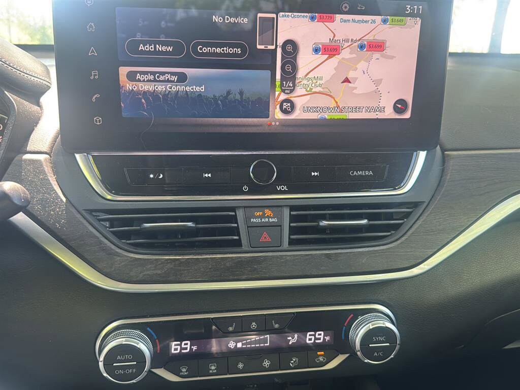 Used 2023 Nissan Altima 2.5 SL Sedan