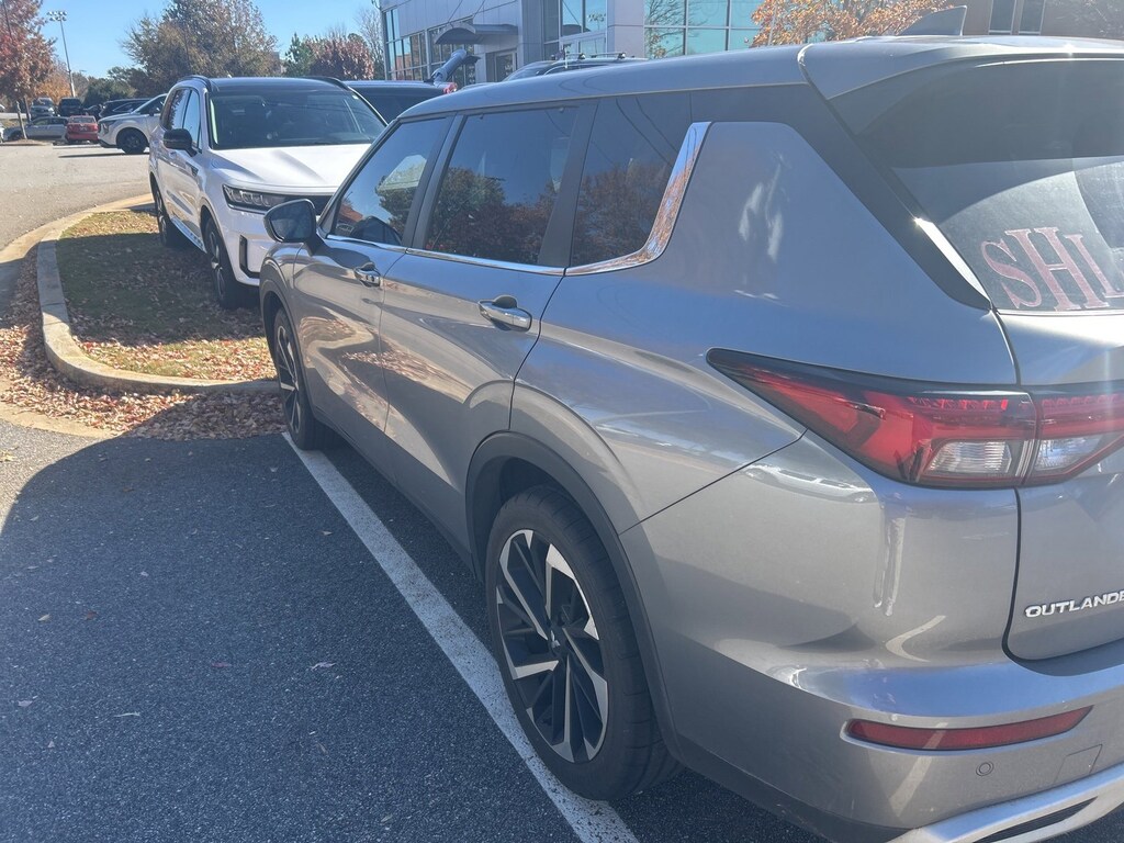 Used 2023 Mitsubishi Outlander SE SUV