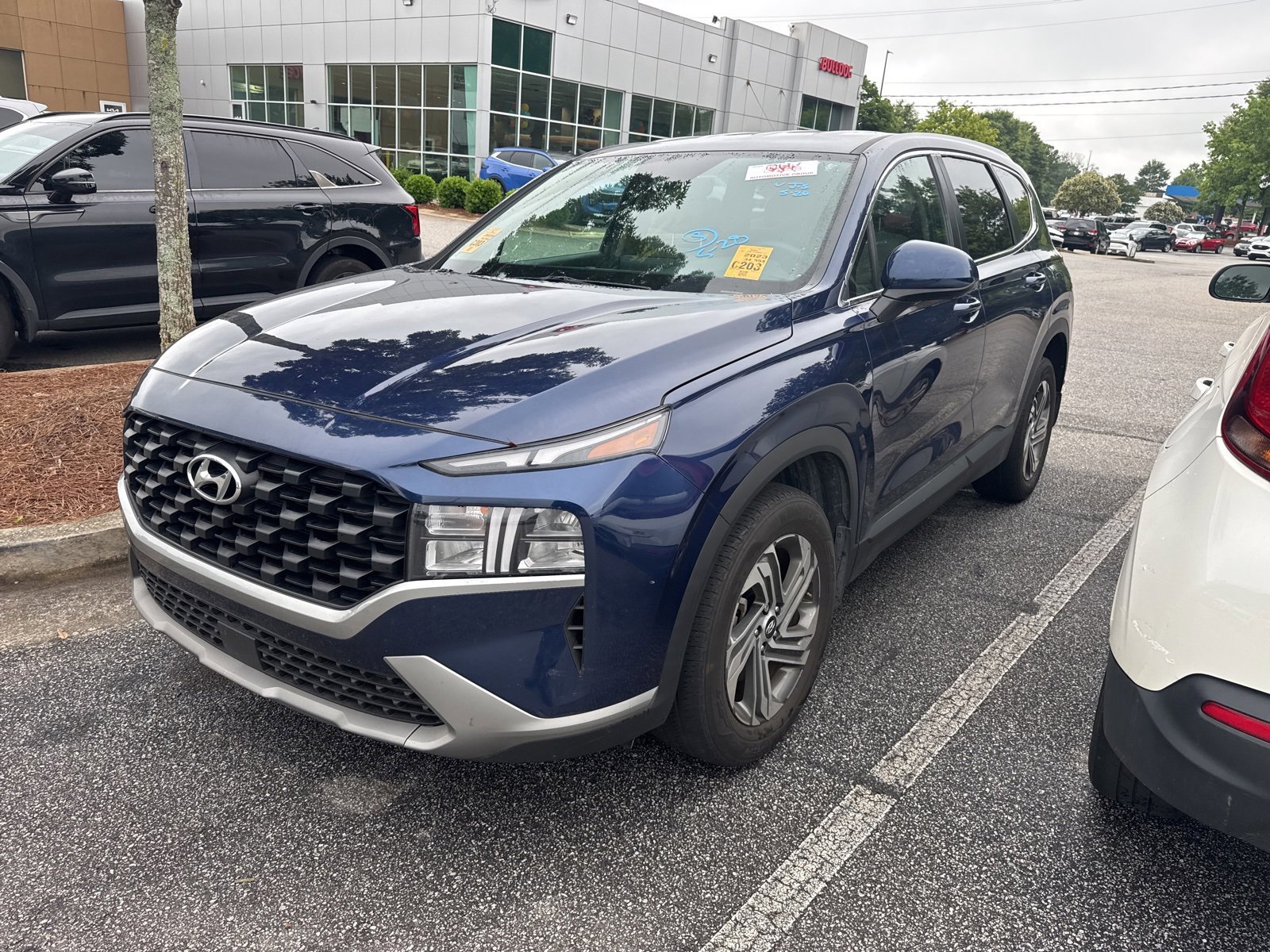 2023 Hyundai Santa Fe SE photo 2