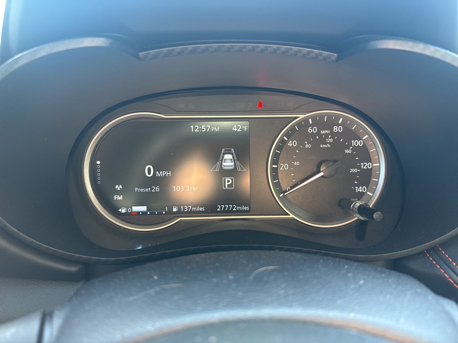 2024 Nissan Versa 1.6 SR Sedan photo 4