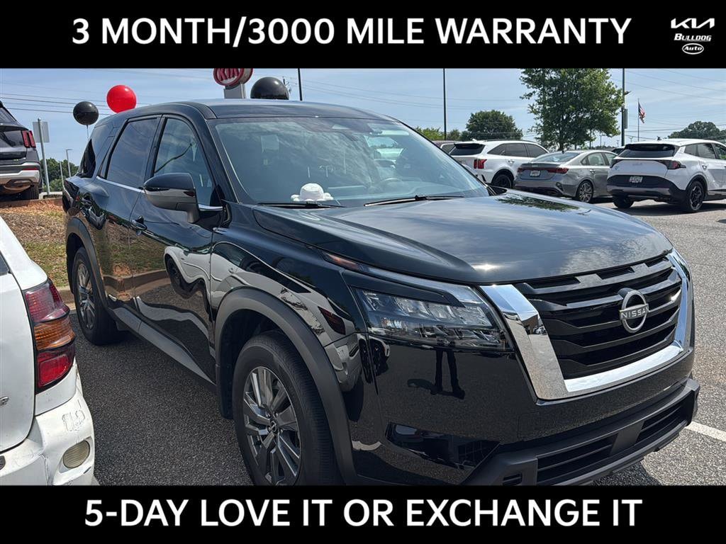 2025 Nissan Pathfinder S 2WD's photo
