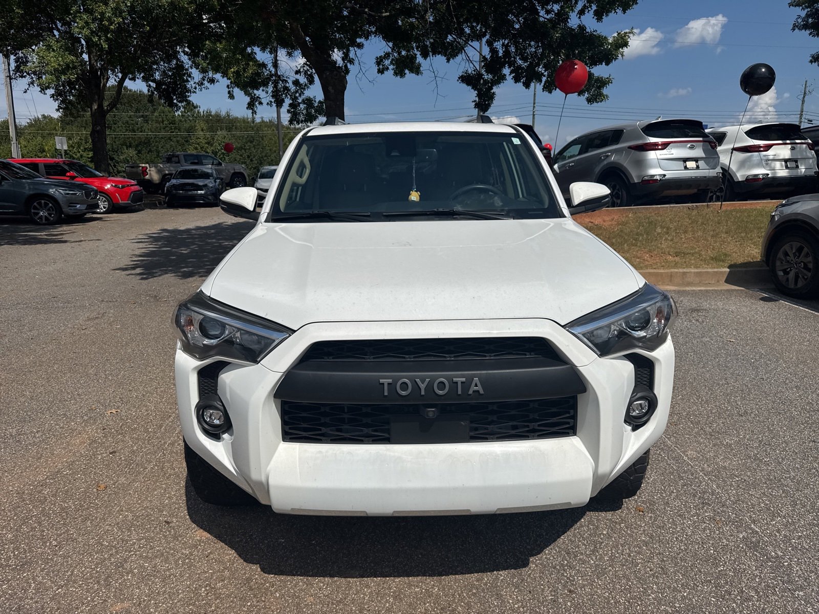 2022 Toyota 4Runner SR5 Premium photo 2
