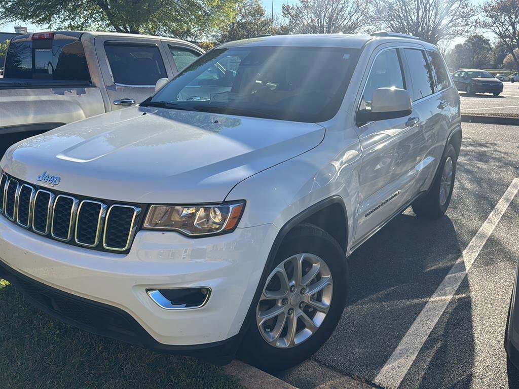 Used 2021 Jeep Grand Cherokee Laredo SUV