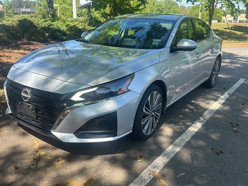 Used 2023 Nissan Altima 2.5 SL Sedan