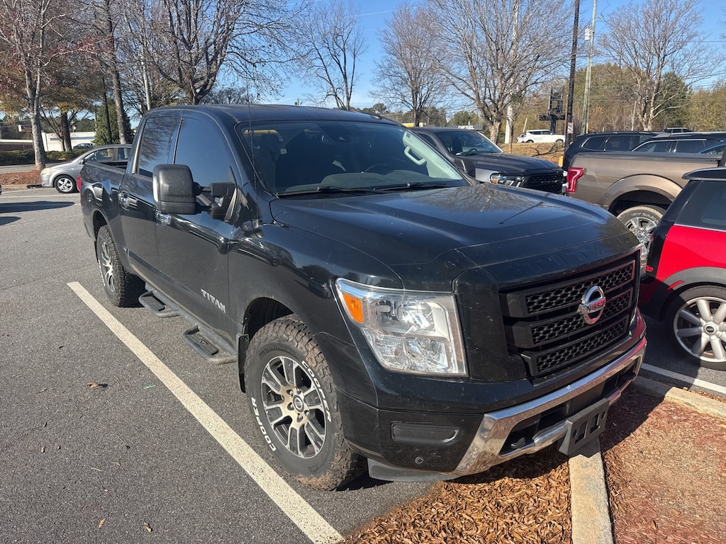 Used 2021 Nissan Titan SV Truck Crew Cab