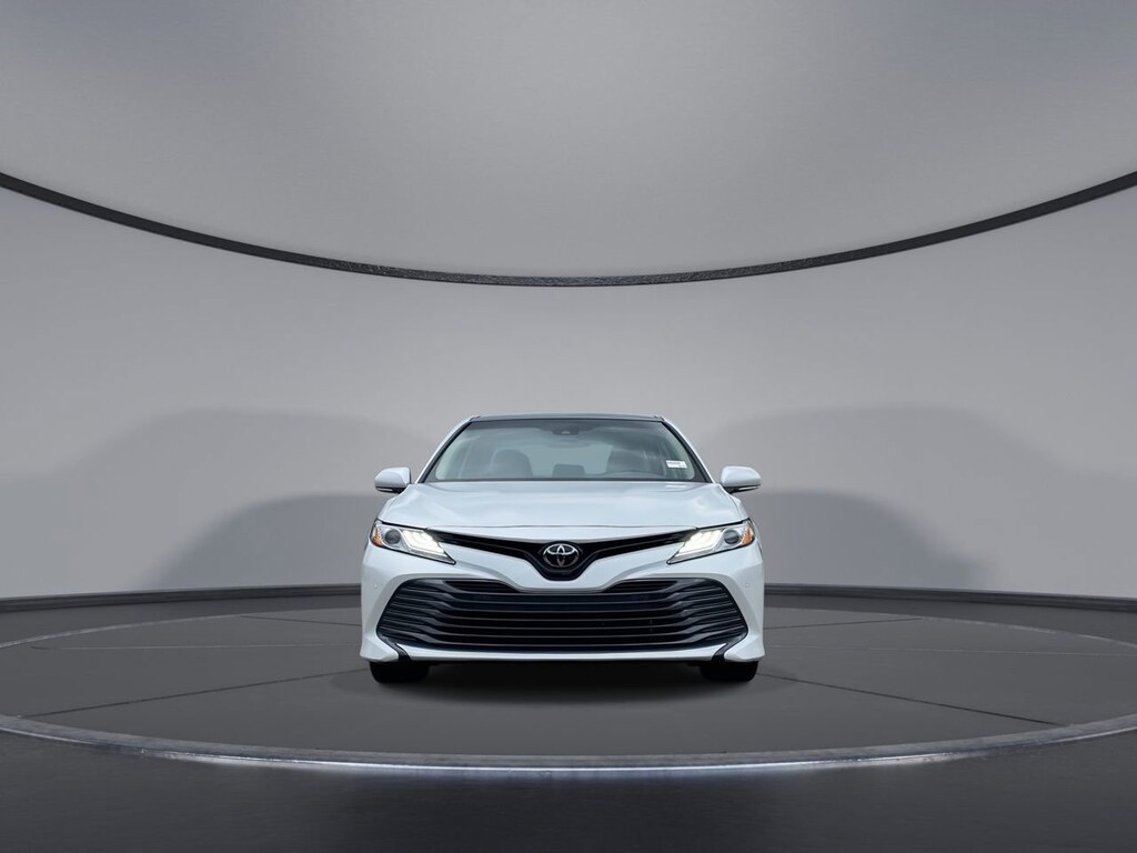 Used 2018 Toyota Camry XLE Sedan