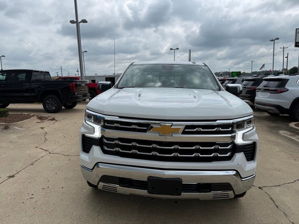 2024 Chevrolet Silverado 1500 LTZ - Photo 7