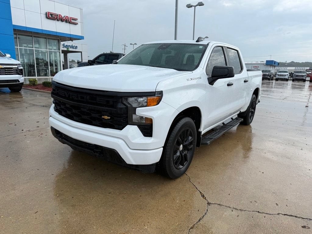 Used 2023 Chevrolet Silverado 1500 Custom with VIN 1GCPABEK3PZ224516 for sale in Little Rock
