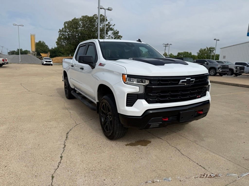 2025 Chevrolet Silverado 1500 LT Trail Boss - Photo 3