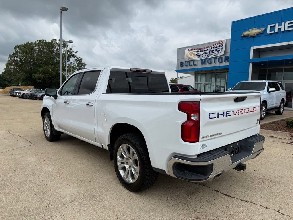 Used 2024 Chevrolet Silverado 1500 LTZ with VIN 1GCUDGELXRZ119376 for sale in Little Rock