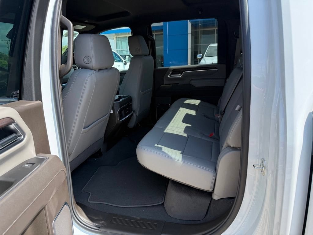 2026 GMC Sierra 2500HD SLT - Photo 10