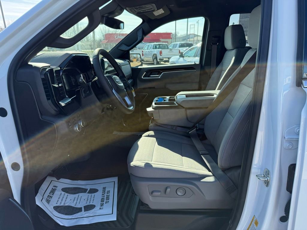 2026 GMC Sierra 1500 SLE - Photo 9